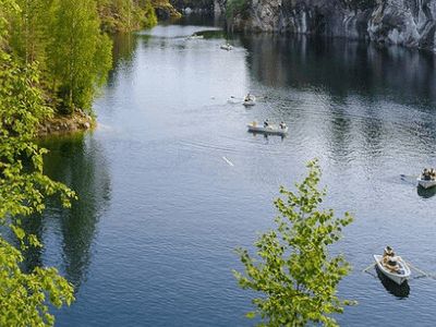 Однодневная экскурсия из Санкт-Петербурга "Рускеала - жемчужина Карелии"