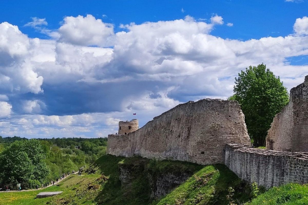 Ласточкой в Псков 3 дня