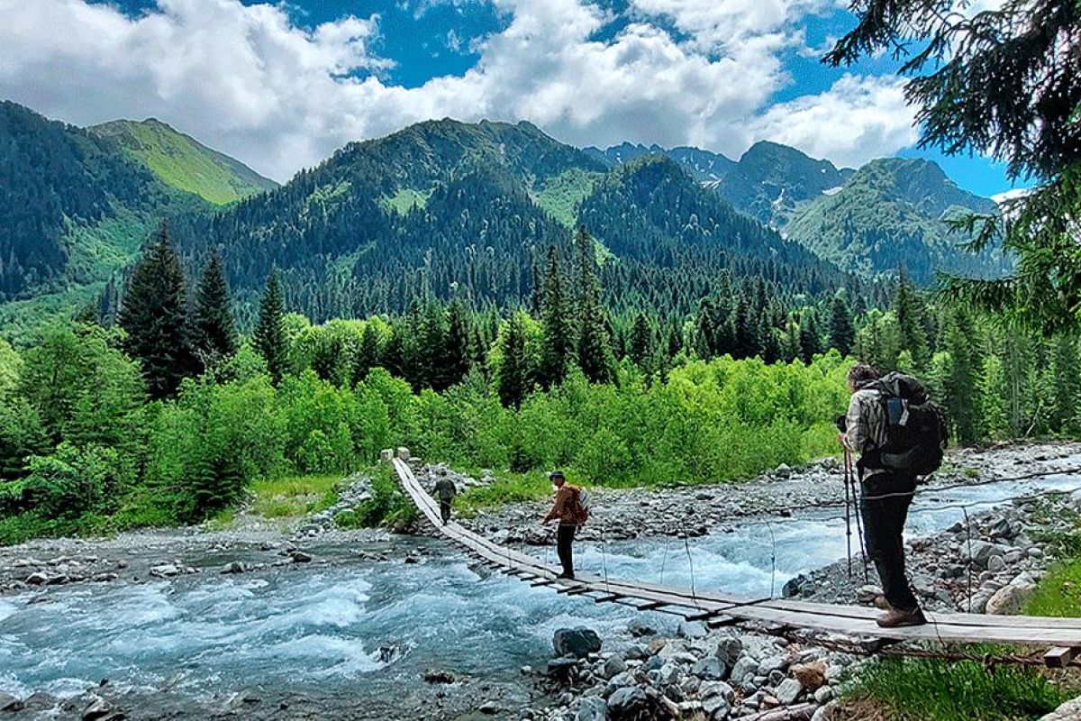 Горный лагерь в Дамхурце