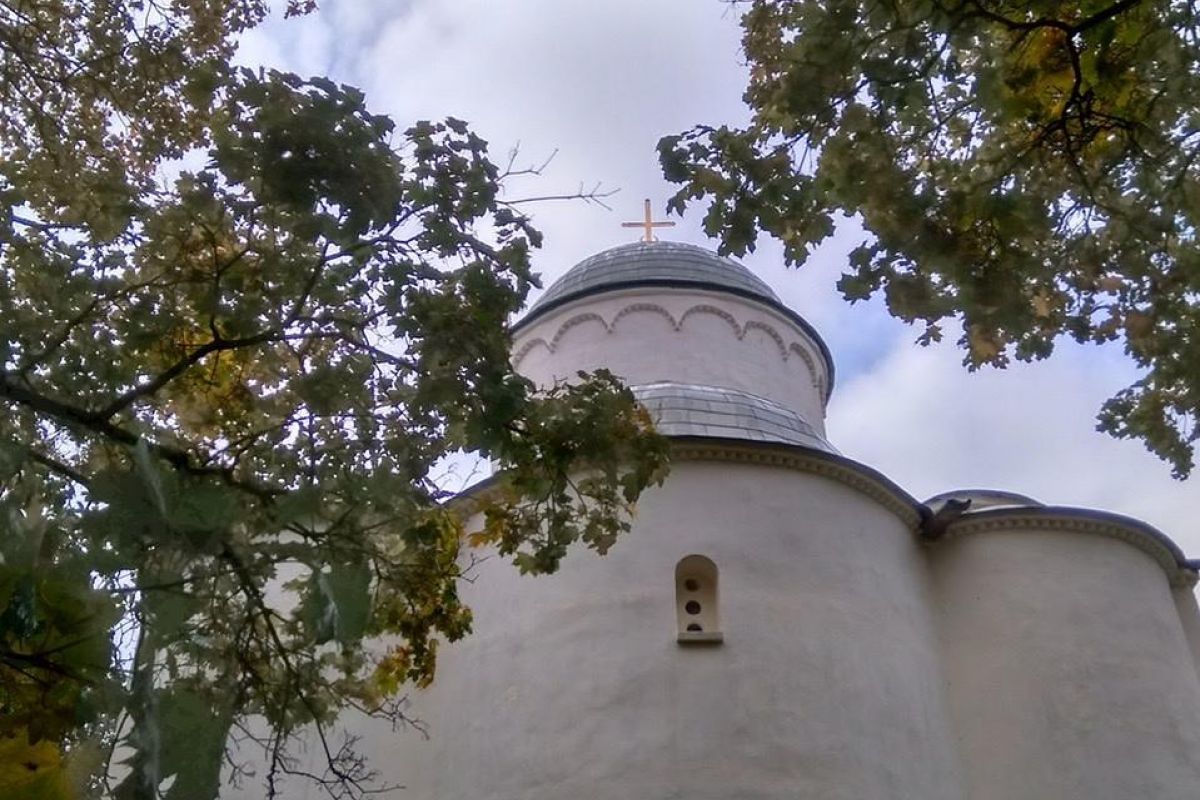 Экскурсионный тур из Санкт-Петербурга "Русские истоки: Старая-Новая Ладога и Тихвин"